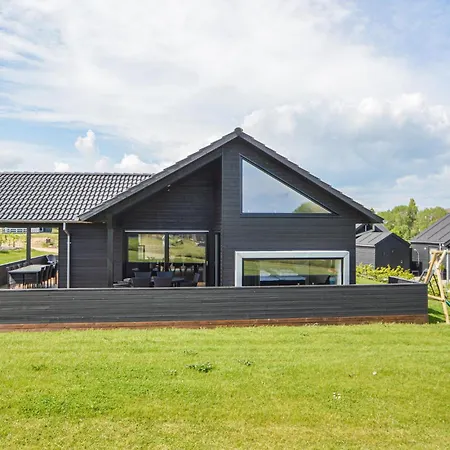 Prázdninový dům Awesome In With Sauna *