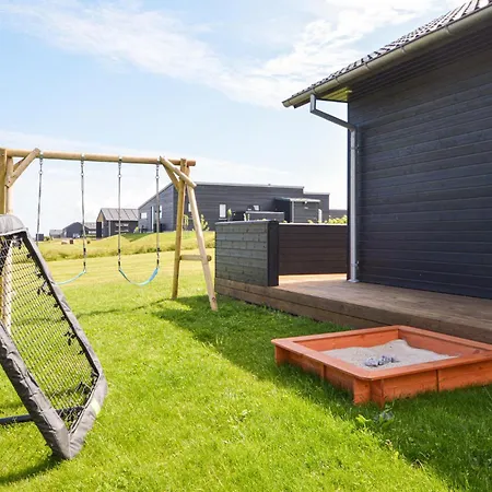 Prázdninový dům Awesome In With Sauna *